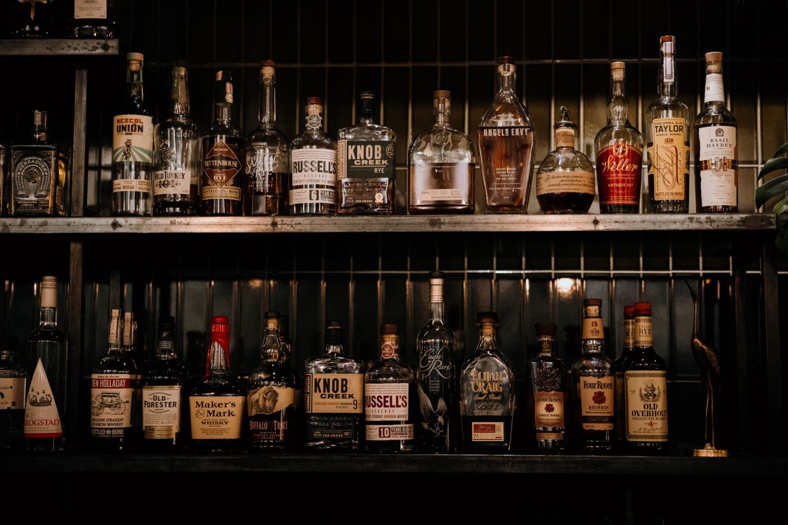 看懂酒瓶上的执行标准代号:白酒工艺类型与各香型国标区分